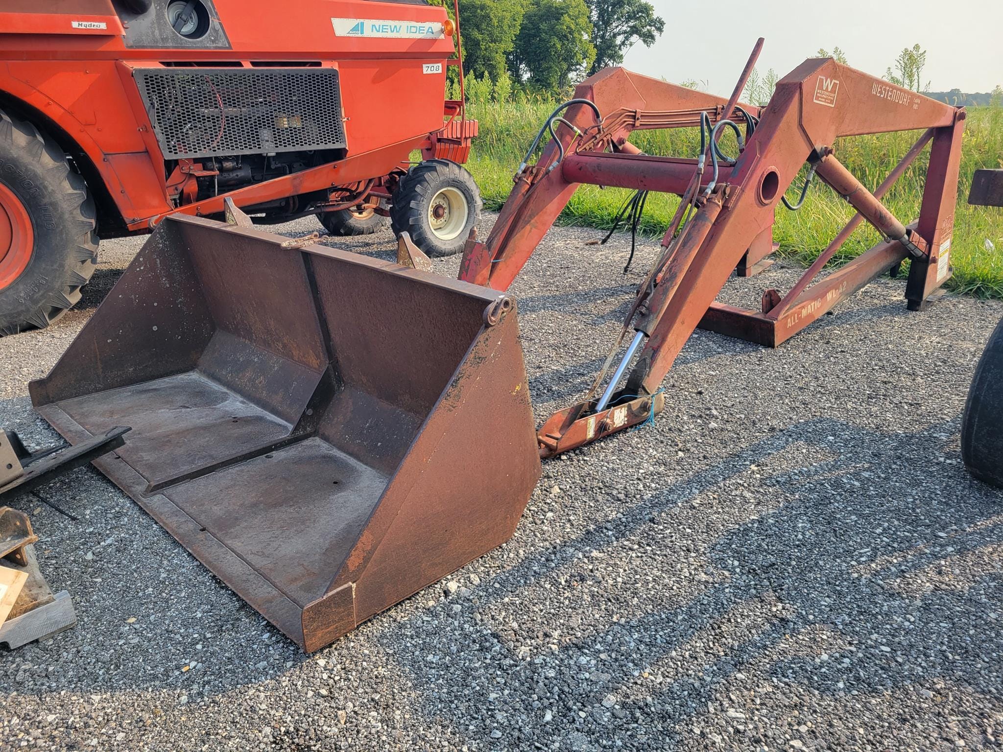 Westendorf WL-42 Equipment Image0