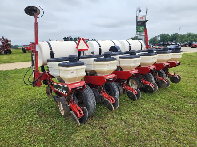 Image of White 6100 equipment image 2