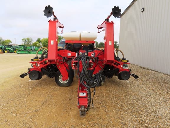 Image of White 8516 equipment image 4