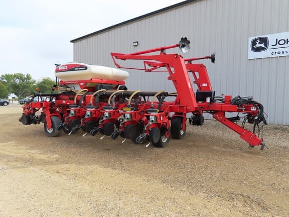 Image of White 8516 equipment image 1